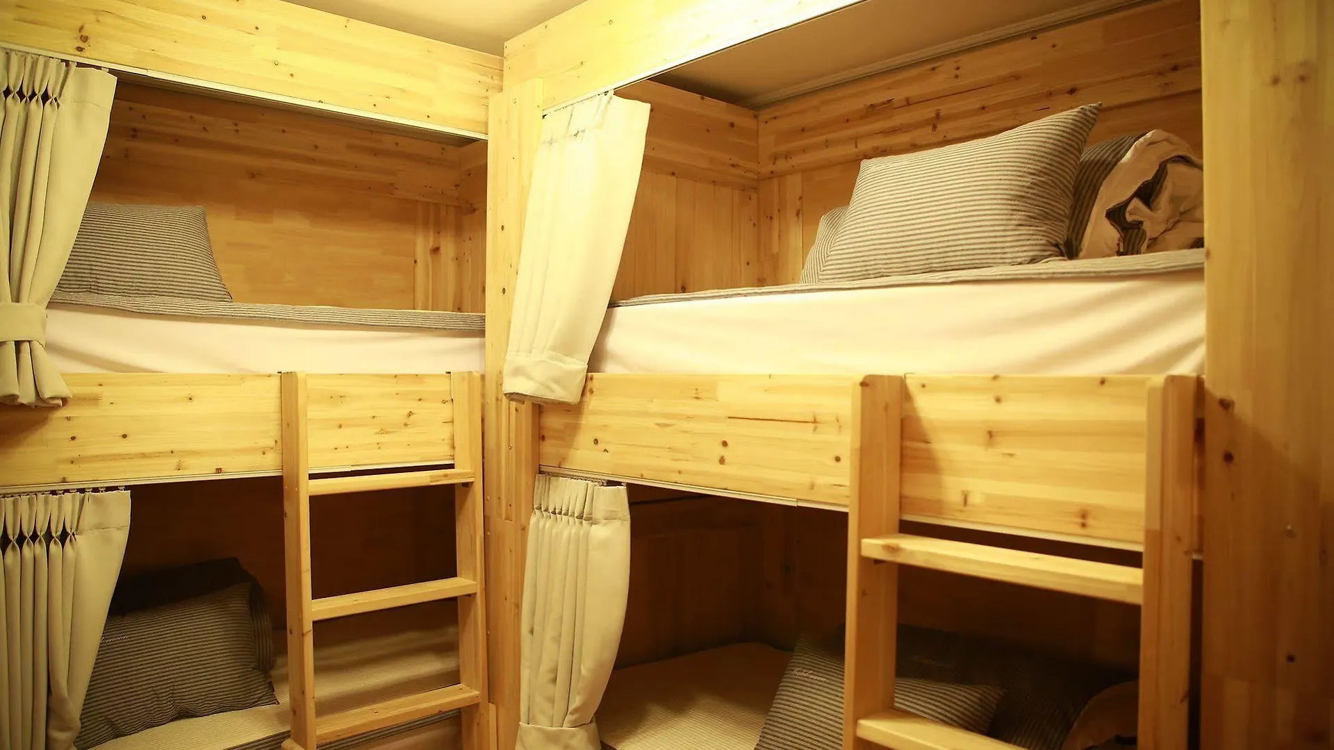 סיאול Moon Hostel 0*,  קוריאה הדרומית